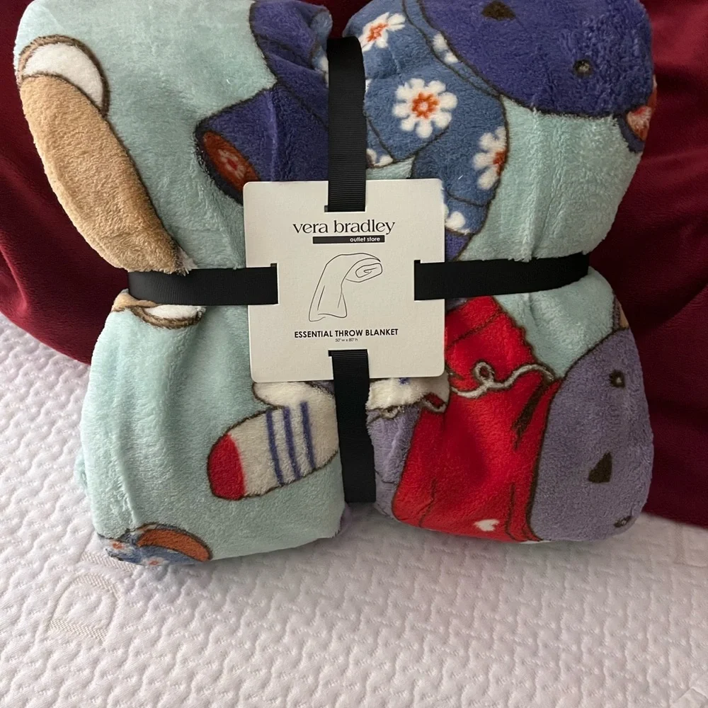 NWT - 5 Piece VB Baby Blanket and Bag Set